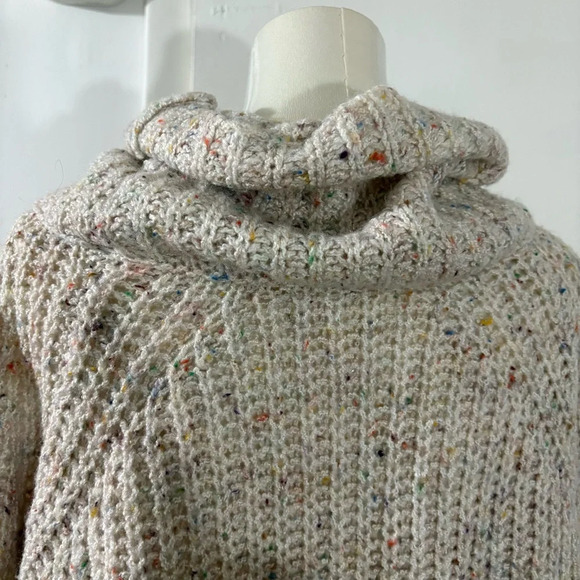Moon & Madison Women’s Small Cream & Multicolor Speckled Cowl Neck Crop Sweater - Picture 11 of 12